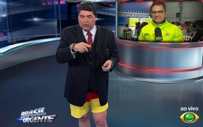 O apresentador José Luiz Datena fica apenas de cueca no Brasil Urgente de quinta-feira (10) - Reprodução/Band