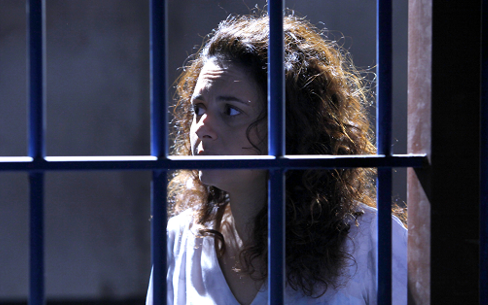 Ernestina (Carla Fioroni) em cena de Chiquititas que vai ao ar na próxima sexta-feira (25) - Divulgação/SBT