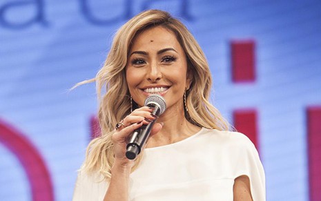 A apresentadora Sabrina Sato; atração da Record gravou com a loira visitando um presídio feminino  - Edu Moraes/TV Record