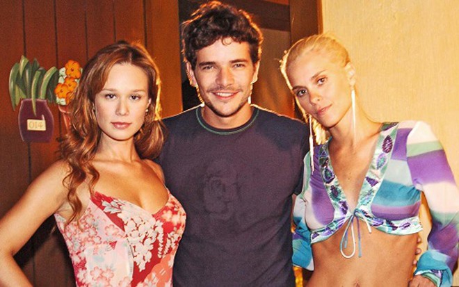 Mariana Ximenes, Daniel de Oliveira e Carolina Dieckmann em cena de Cobras & Lagartos - João Miguel Júnior/TV Globo