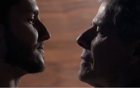 Klebber Toledo (Leonardo) e José Mayer (Cláudio) em cena do capítulo de sexta-feira, 1º, de Império - Reprodução/TV Globo