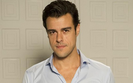 O ator Joaqum Lopes interpreta Enrico na novela Império, da Globo; chef será preconceituoso - ESTEVAM AVELLAR/TV GLOBO