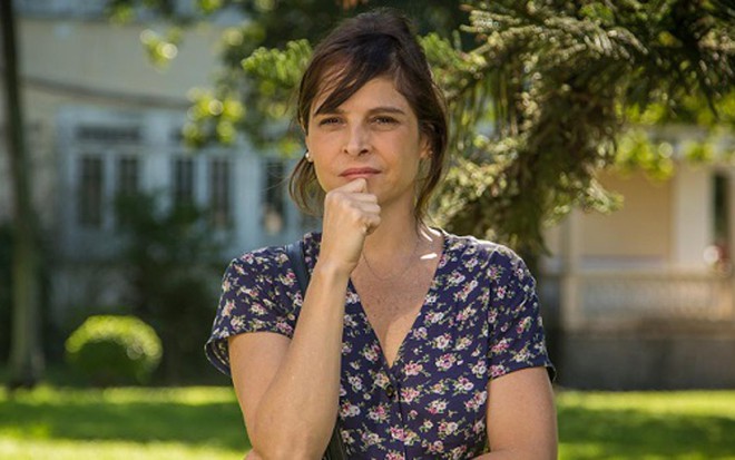 Drica Moraes interpreta a vilã Cora em Império, da Globo; megera vai descobrir caso do comandante - Paulo Belote/TV Globo
