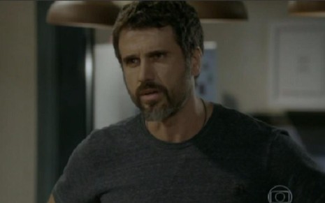 Eriberto Leão (Gael) em cena de Malhação; seu personagem é questionado pela filha - Reprodução/TV Globo