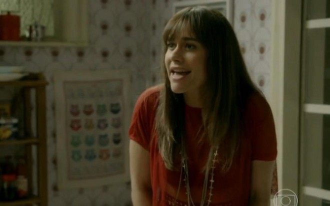 Alessandra Negrini (Susana) em cena de Boogie Oogie; Susana começa a trabalhar na Flower Fever  - Reprodução/TV Globo