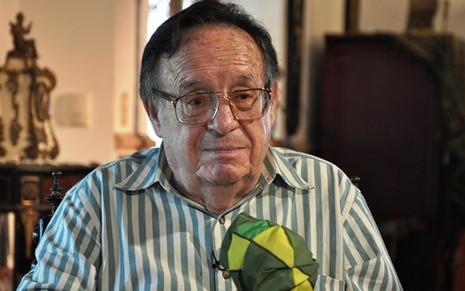 Roberto Gómez Bolaños, criador do Chaves, durante entrevista ao apresentador Carlos Massa, em 2011 - DANILO MEJIAS/SBT
