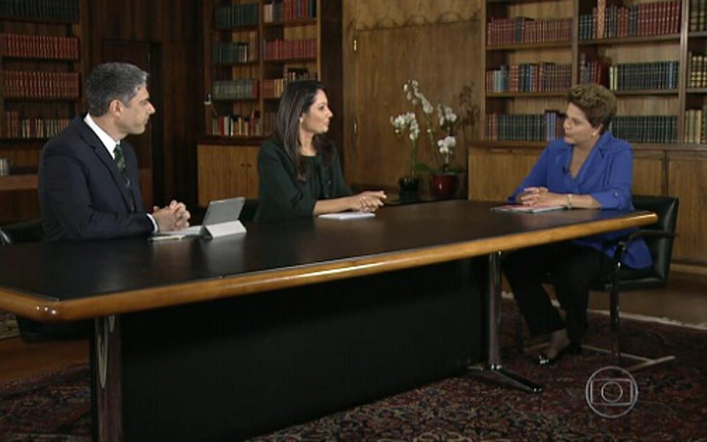William Bonner e Patrícia Poeta entrevistam Dilma Rousseff no Jornal Nacional, na segunda-feira (18) - Reprodução/TV Globo