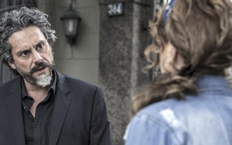 O ator Alexandre Nero (José Alfredo) contracena com Leandra Leal (Cristina) na novela Império, da Globo - Reprodução/TV Globo