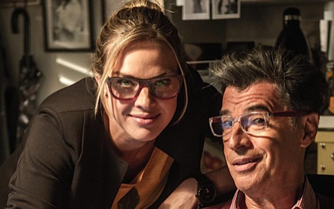 Érika (Letícia Birkheuer) e Téo Pereira (Paulo Betti) em cena da novela das 21h, Império - Renato Rocha Miranda/Globo