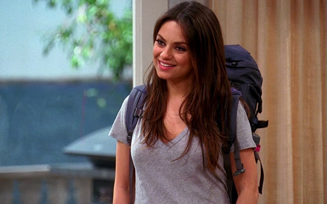 A atriz Mila Kunis como Vivian em episódio de Two and a Half Men exibido neste ano - Divulgação/CBS