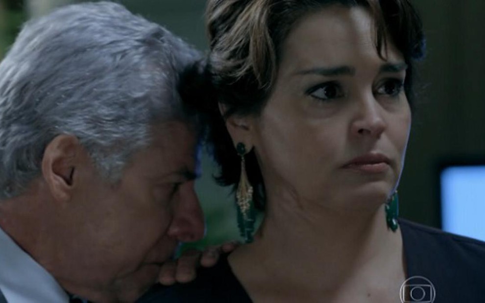 José Mayer (Cláudio) e Suzy Rêgo (Beatriz) em cena da novela Império, da Rede Globo - Reprodução/TV Globo