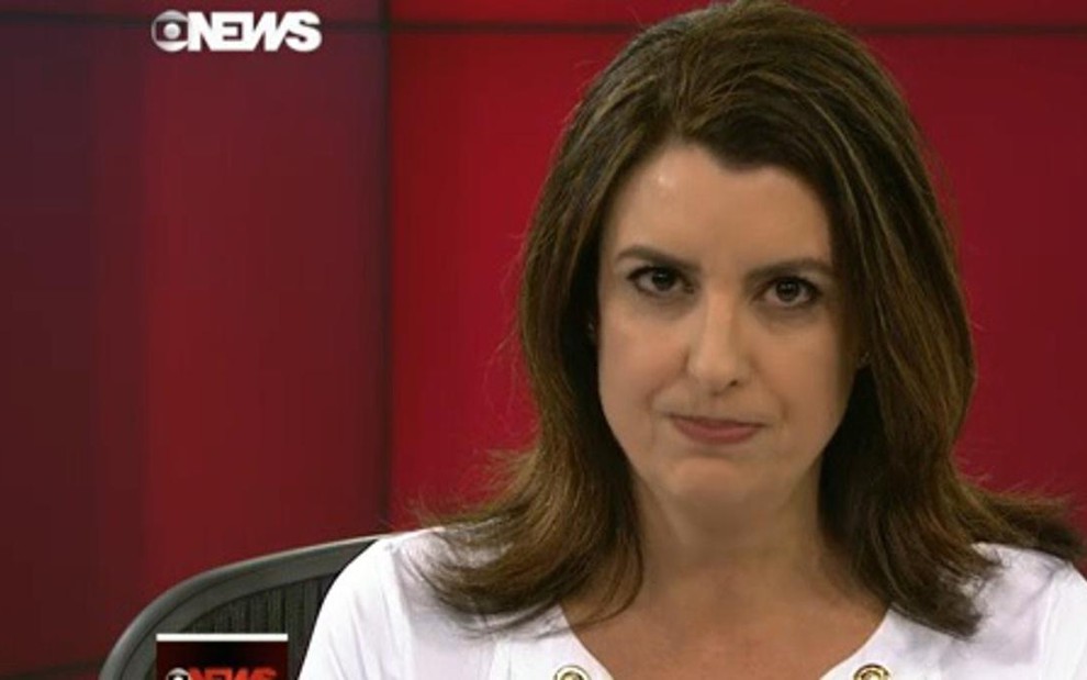 A jornalista Carla Lopes, repórter e apresentadora da GloboNews, que foi demitida após gafe - Reprodução/GloboNews