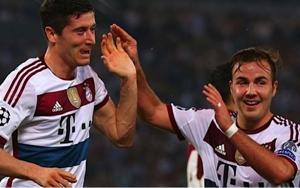 Lewandowsky e Götze na goleada do Bayern sobre a Roma na Champions League, na semana passada - Divulgação/Uefa