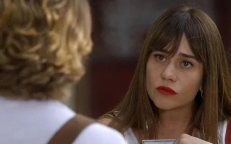 Susana (Alessandra Negrini) faz de tudo para irritar Fernando (Marco Ricca) após fim do caso entre eles - Reprodução/TV Globo