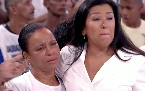 Maria de Fátima Silva e Regina Casé no Esquenta em homenagem ao dançarino DG, em abril - Reprodução/TV Globo