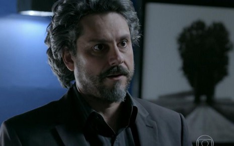 José Alfredo (Alexandre Nero) também ouve que sua amante perdeu bebê de João Lucas (Daniel Rocha) - Reprodução/TV Globo