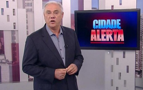 Marcelo Rezende no Cidade Alerta; apresentador deu bronca em repórter sobre saúde de Andressa Urach - Reprodução/TV Record