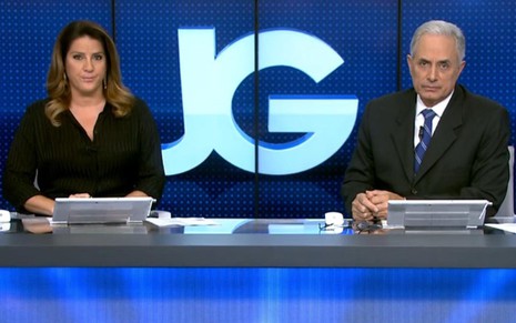 Christiane Pelajo e William Waack apresentam o Jornal da Globo na madrugada desta quarta-feira (17) - Reprodução/TV Globo