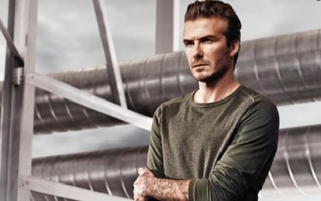 O ex-jogador de futebol David Beckham, em foto de uma campanha de roupas íntimas masculinas - Divulgação