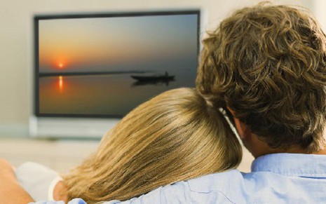 Conexão, distância em relação à tela e até a luz ambiente influenciam na qualidade da imagem das TVs - Divulgação