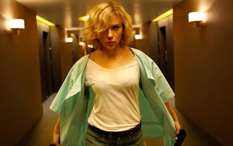Scarlett Johansson protagoniza o filme Lucy, que estreia em 6 de janeiro no Now, serviço de VOD da Net - Divulgação
