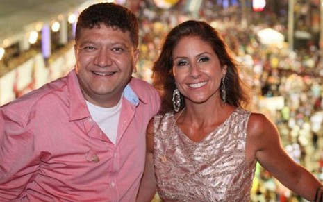 Roberto Rampasio, o Betinho, com Patrícia Maldonado na transmissão do Carnaval de Salvador em 2013 - Carol Gherardi/Band