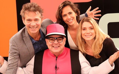 O DJ Zé Pedro recebe os convidados Nelson Freitas, Silvia Machete e Letícia Spiller no programa Rebobina - Divulgação