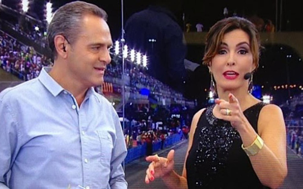 Luís Roberto de Múcio e Fátima Bernardes durante a transmissão do Carnaval do Rio de 2014 - Reprodução/TV Globo