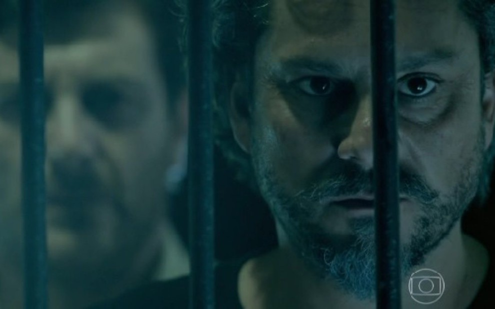 Roberto Birindelli e Alexandre Nero em cena do capítulo de quarta-feira (21) de Império - Reprodução/TV Globo