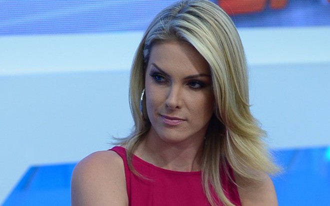 A apresentadora Ana Hickmann na apresentação do novo elenco do Hoje em Dia, da Record - AGNEWS