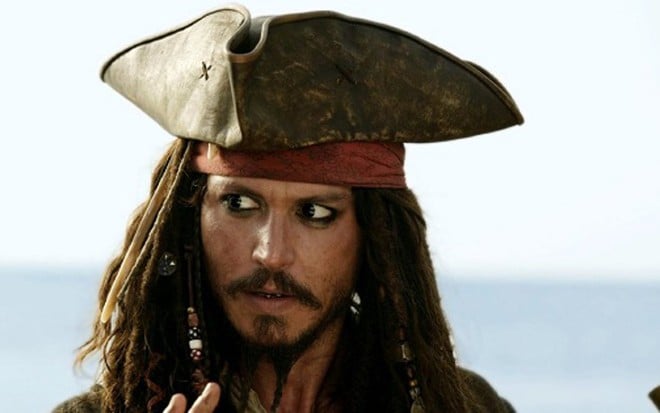 Johnny Depp vive Jack Sparrow em Piratas do Caribe: O Baú da Morte (2006), que irá ao ar na TNT - Divulgação