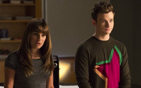 Os atores Lea Michele e Chris Colfer na última temporada de Glee; ex-alunos tentam recriar grupo musical - Divulgação/Fox
