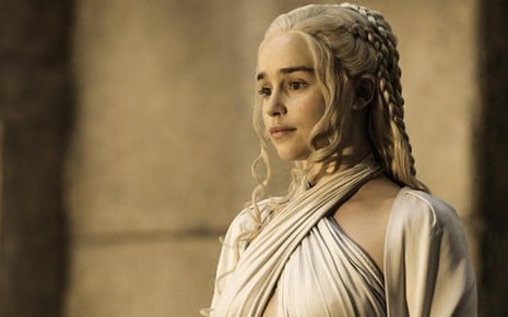 A atriz Emilia Clarke como Daenerys Targaryen em cena da quinta temporada de Game of Thrones - Divulgação/HBO