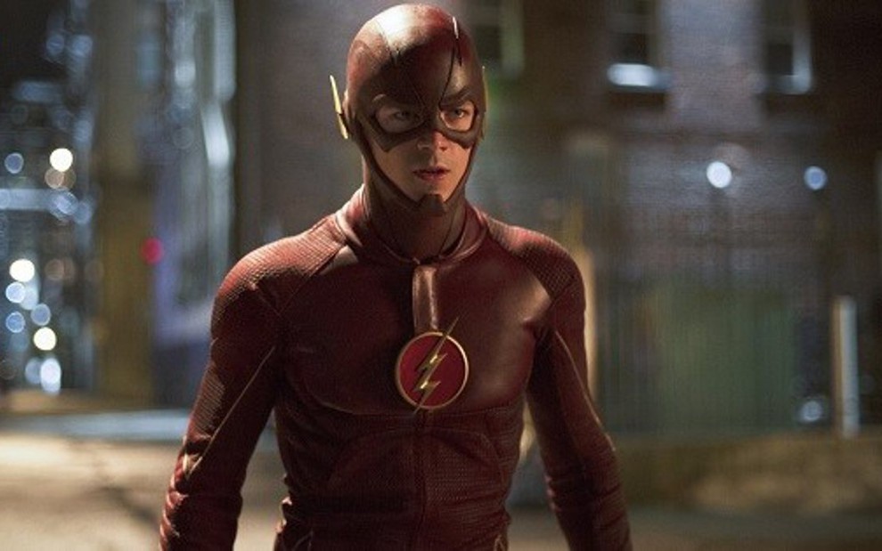 O ator Grant Gustin interpreta o herói superveloz Flash, em série homônima da Warner - Divulgação/The CW