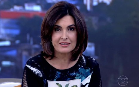Fátima Bernardes apresenta reportagem sobre grávida com lingerie no Encontro de segunda-feira (20) - Reprodução/TV Globo