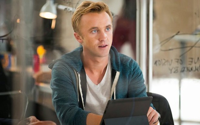 O ator Tom Felton interpreta o nerd Erich Blunt em cena do primeiro episódio de Murder in The First - Divulgação/TNT