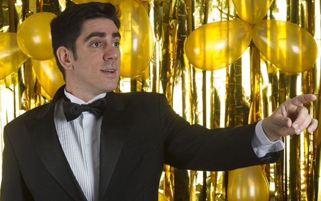 O humorista Marcelo Adnet em gravação de publicidade institucional dos 50 anos da Globo - Renato Rocha Miranda/TV Globo