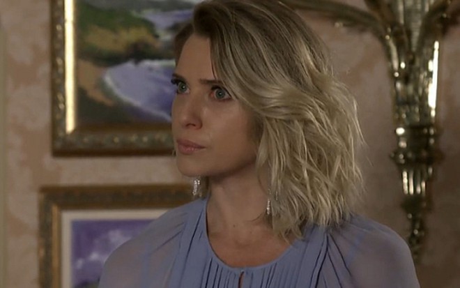 Letícia Spiller em cena de I Love Paraisópolis, novela das sete da Globo, em que interpreta a vilã - Reprodução/TV Globo