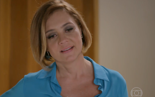 Adriana Esteves (Inês) em cena da novela Babilônia, da Globo; advogada briga com novo personagem - Reprodução/TV Globo