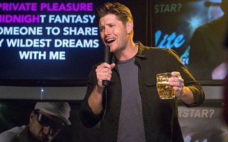 O ator Jensen Ackles canta Imaginary Love em episódio da décima temporada de Supernatural - Divulgação/The CW