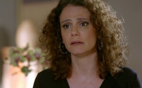 Irene (Malu Galli) ficará perdida com primeiros cuidados com a filha adotiva, em Sete Vidas - Reprodução/TV Globo