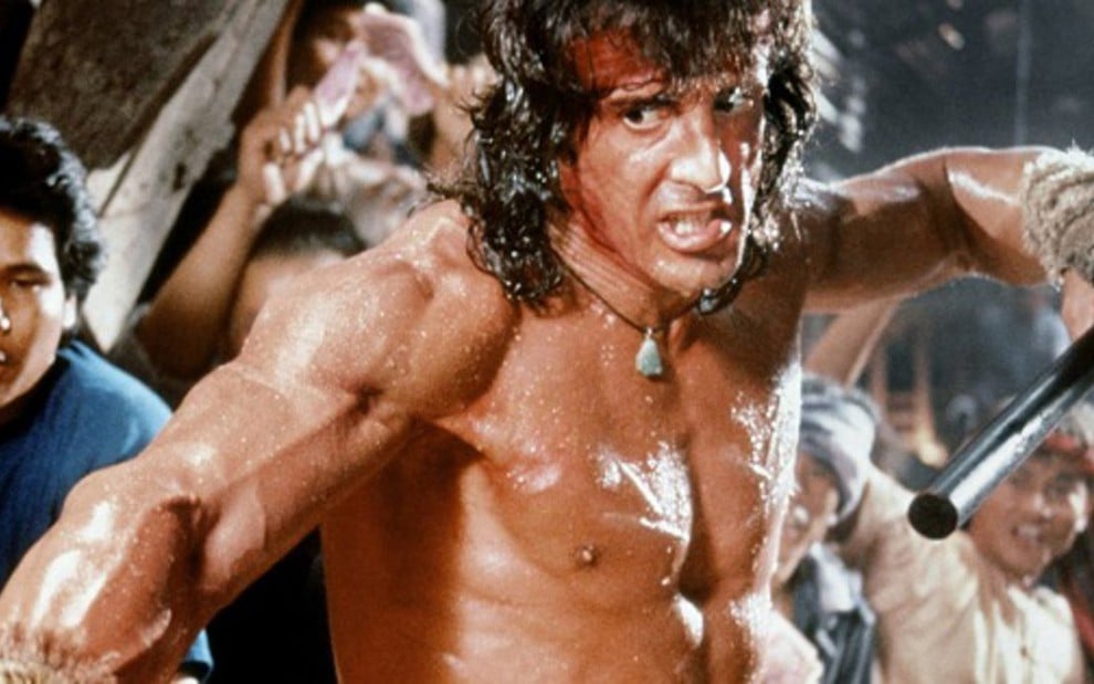 Sylvester Stallone como John Rambo em Rambo 3; Space exibe oito filmes estrelados pelo ator - Fotos: Divulgação