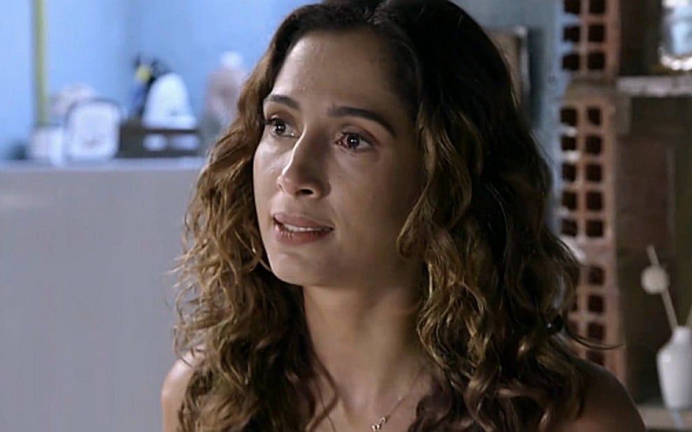 Camila Pitanga (Regina) em cena de Babilônia; mocinha será presa por causa de armadilha - Reprodução/TV Globo