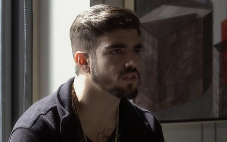 Caio Castro (Grego) em cena de I Love Paraisópolis, novela das sete; vilão procurará terapia com psicóloga - Reprodução/TV Globo