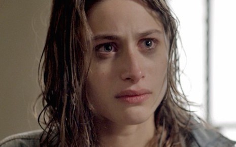 A atriz Luísa Arraes (Laís) em cena da novela Babilônia, da Globo; estudante vai fugir de casa - Reprodução/TV Globo