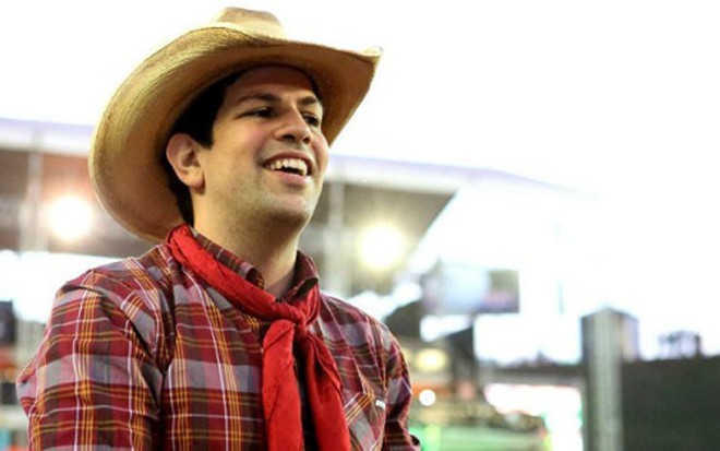 O cantor sertanejo Sorocaba, da dupla Fernando & Sorocaba; ele vai investir em um centro comercial  - Divulgação