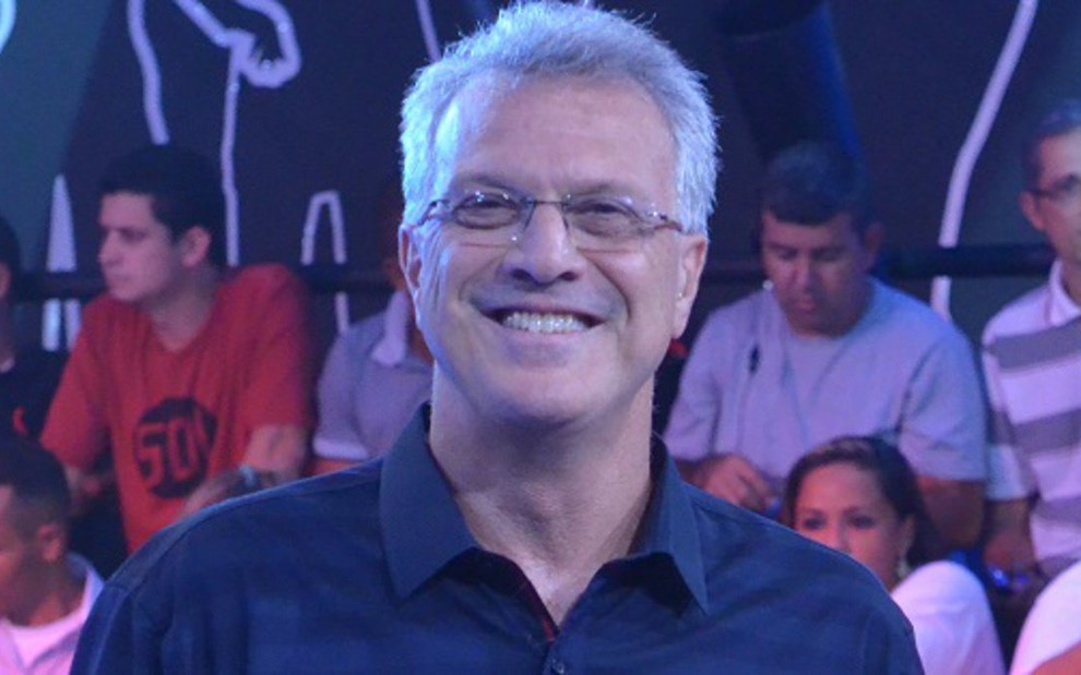 Pedro Bial na final do BBB de 2014; apresentador aparecerá em telão de reality fictício na série Supermax - Frederico Rozario/TV Globo