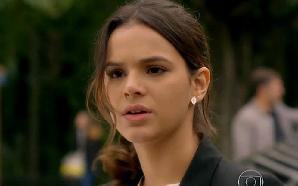 Mari (Bruna Marquezine) passará por saia justa nos próximos capítulos de I Love Paraisópolis - Reprodução/TV Globo