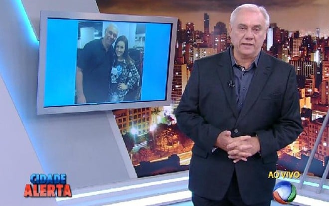 Marcelo Rezende no cenário do Cidade Alerta; programa teve a pior audiência em dois anos e meio - Reprodução/TV Record