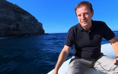 O jornalista Ricardo von Dorff mostra a ilha de Córsega, no Globo Repórter da última sexta (31) - Reprodução/TV Globo
